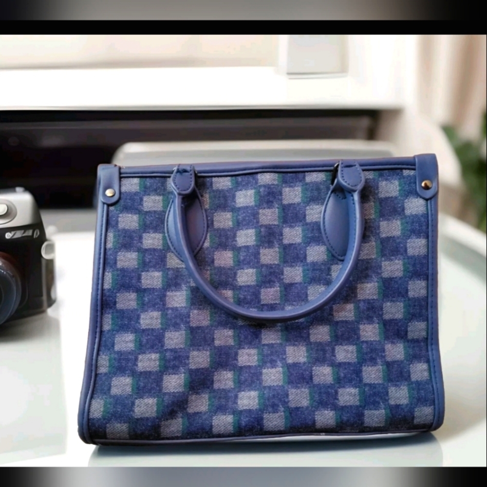 🔥Blue & Green Checkered Handbag🔥 - Picture 2 of 12